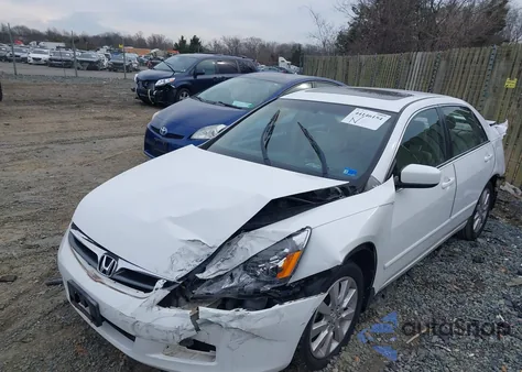 2006 Honda Accord 3.0 Ex из США, поврежденный, VIN 1HGCM66556A073859